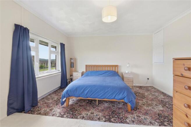 2 bed Apartment for sale Image 11