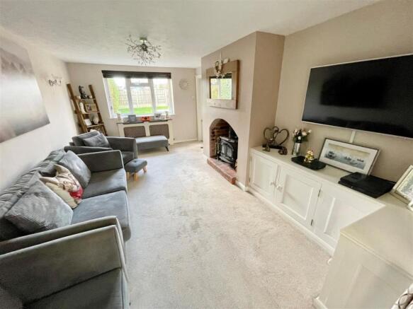 Dual Aspect Lounge