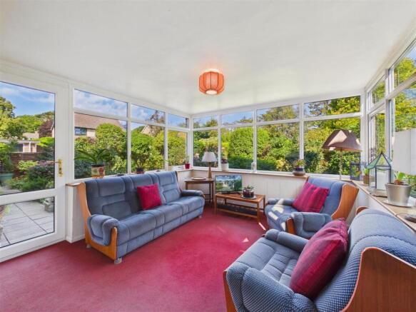 4 bed Detached for sale Image 6