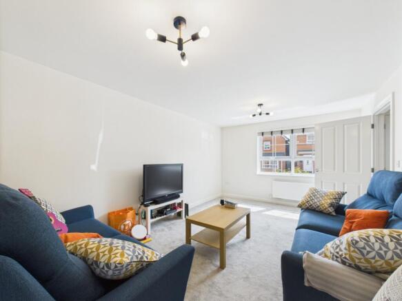 4 bed Detached for sale Image 5