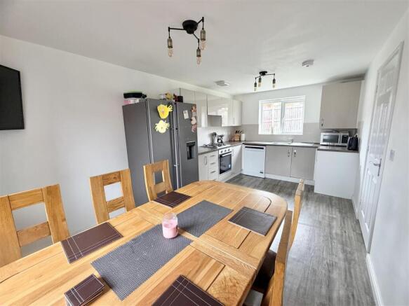 Dining Kitchen