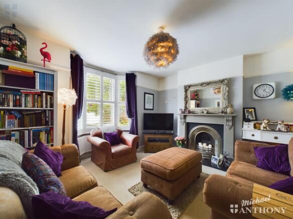 CAM03218G0-PR0182-STILL018