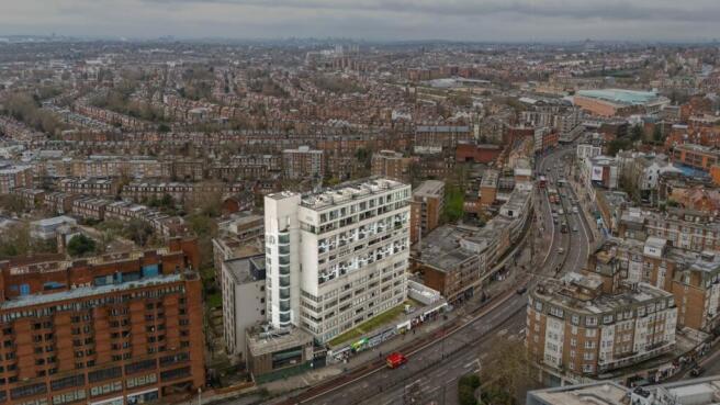 Drone 04 (1)_outline.jpg