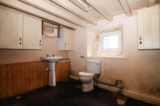 Cloakroom/Utility