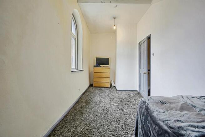 3 bed Semi-Detached for sale Image 10