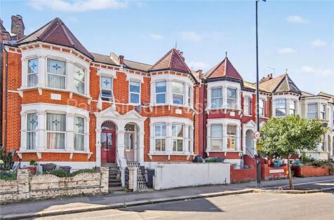 Wightman Road, Finsbury Park, London, N4