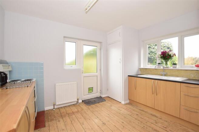 Kitchen/ Breakfast Room