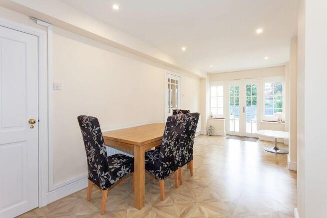 BREAKFAST ROOM