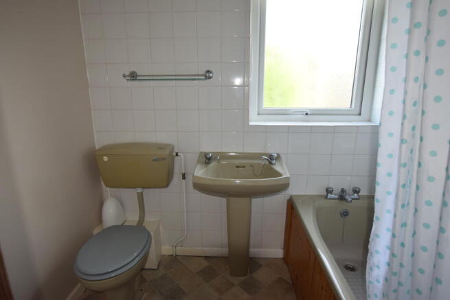 2 bed Semi-Detached Bungalow for sale Image 6