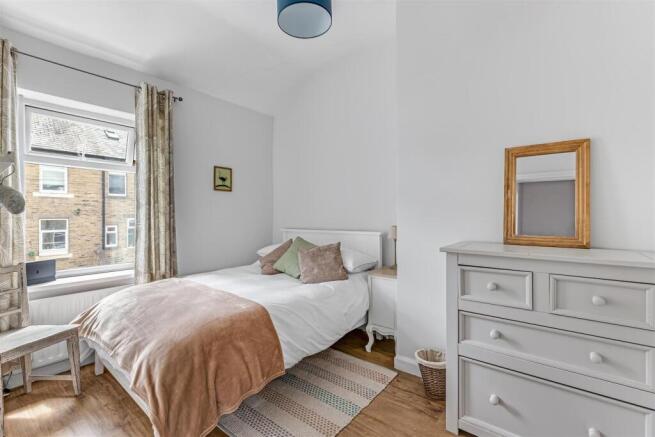 2 bed Terraced for sale Image 11