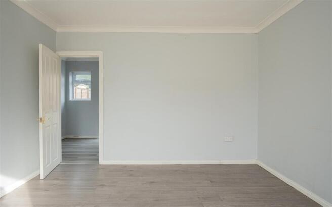 Bletchingley Close, Merstham - Final Images - Ralp