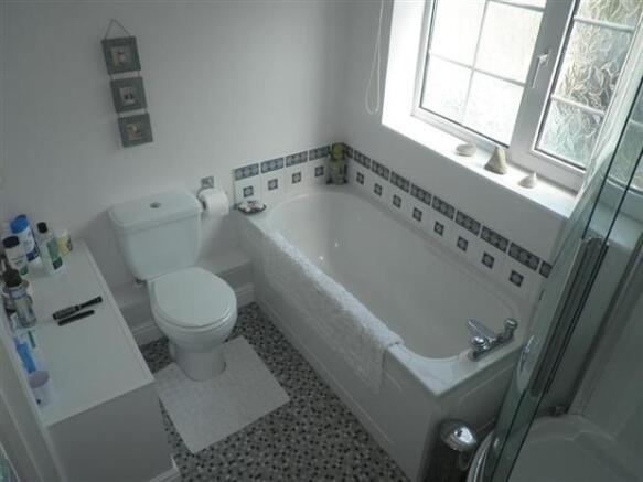 Photo 4