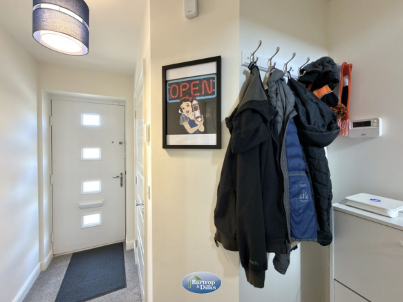 3 bed Semi-Detached for sale Image 6