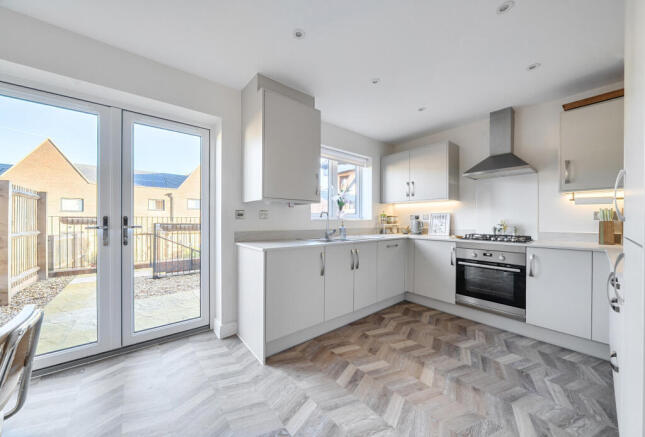 1405226-8-6979e39...