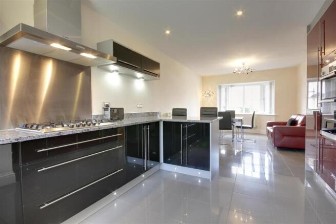 Living/Dining Kitchen