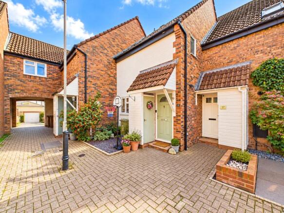 2-bed house on Utrecht Court, Christchurch, Dorset, BH23, £315,000
