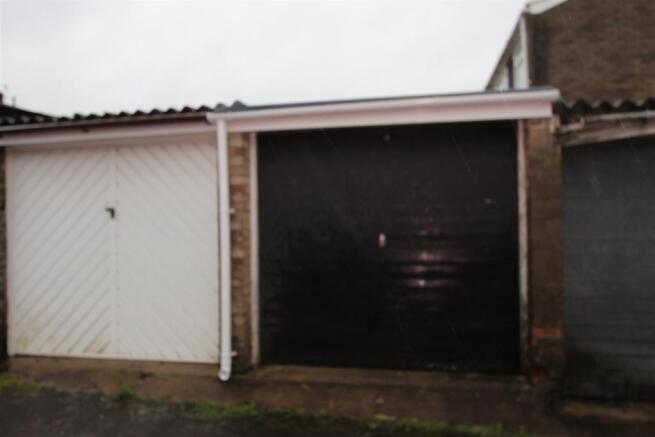 85 sir stafford close 025.JPG