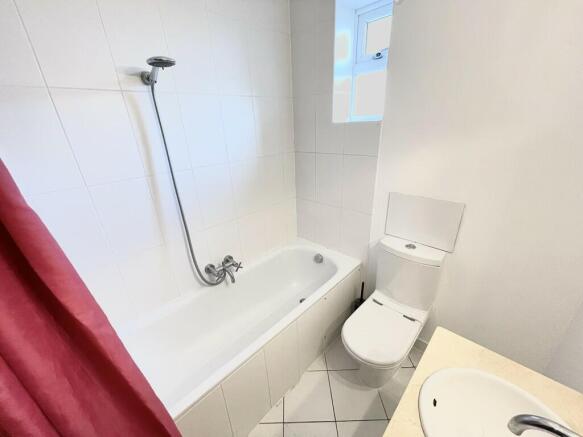 7 Highfield Court...