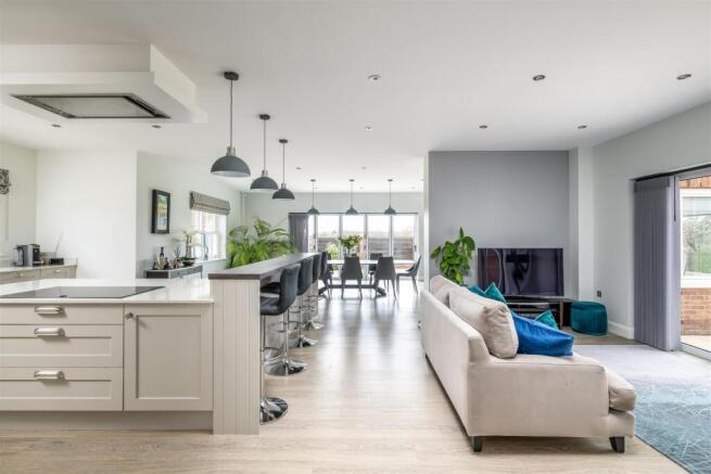 260311 - 22 Cleat Hill, Ravensden - 14.jpg