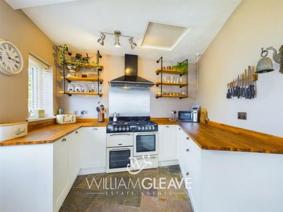 Kitchen/ Breakfast R