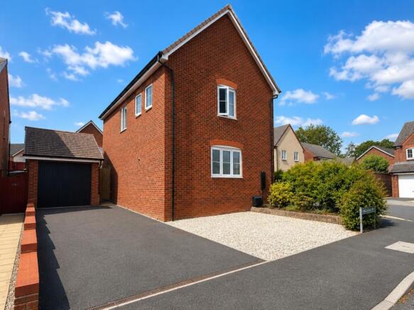 Wheelwright Drive, Eccleshall, Stafford, Staffordshire, ST21 photo 4