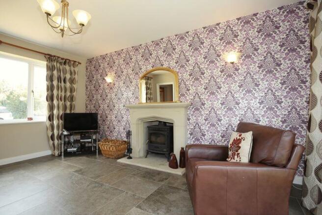 LOUNGE 2