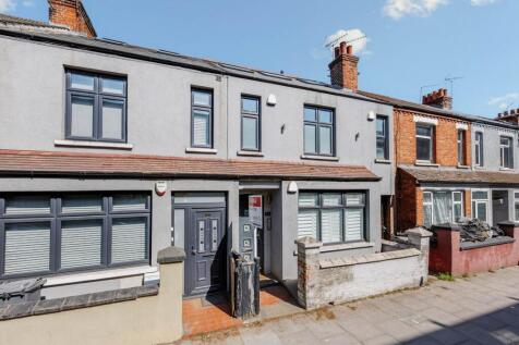 Adelaide Terrace, Great West Road, Brentford