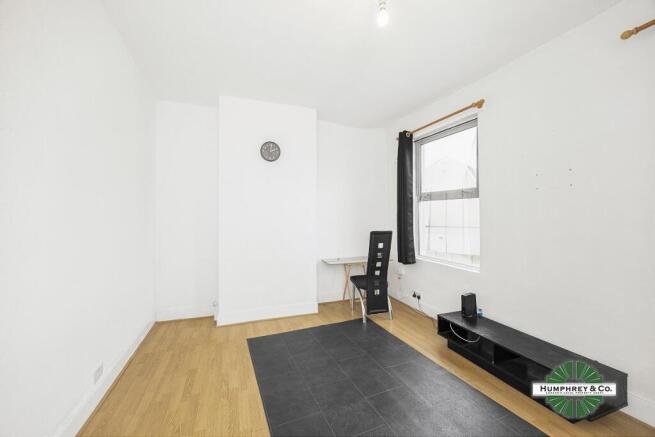 95A   Vicarage Lane -007-1200.jpg