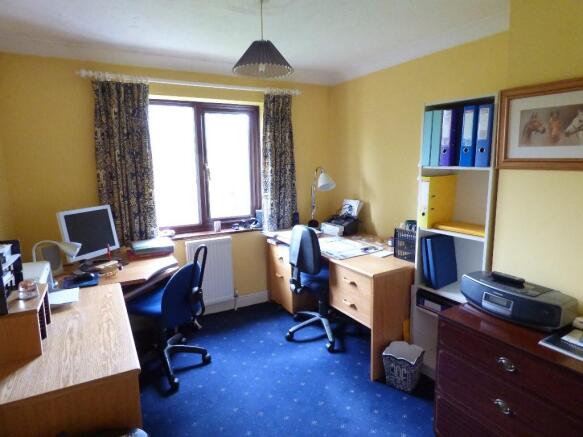 Photo 10