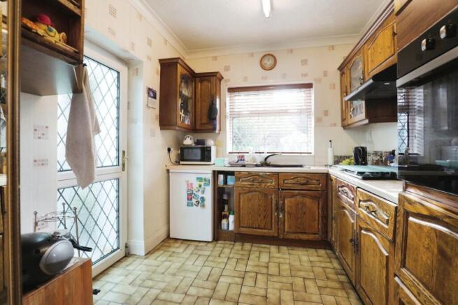 3 bed Semi-Detached for sale Image 5