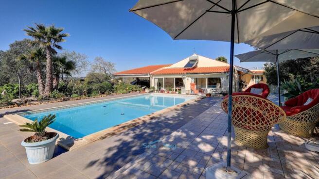 poolside terrace