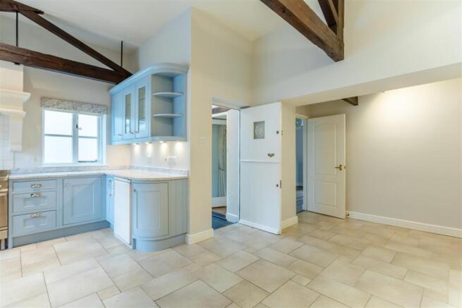 8623017-interior20.jpg