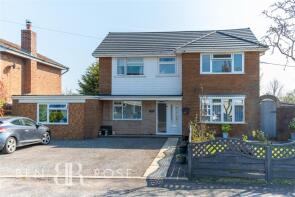32, Rockburgh Crescent, Walmer Bridge, Preston PR4 5RD