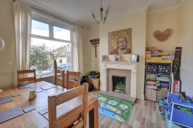 Dining Room.jpg
