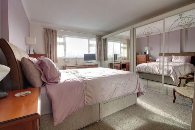 Bedroom 2 (Double)