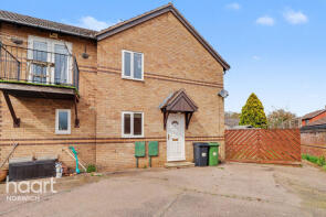 24, John Drewry Close, Norwich NR14 7JB