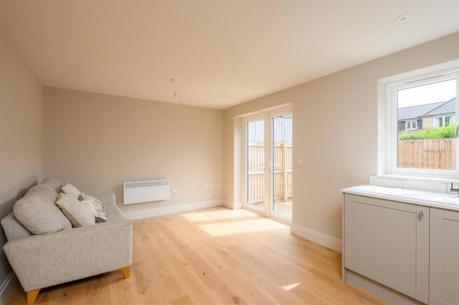 2 bed Apartment for sale Image 6