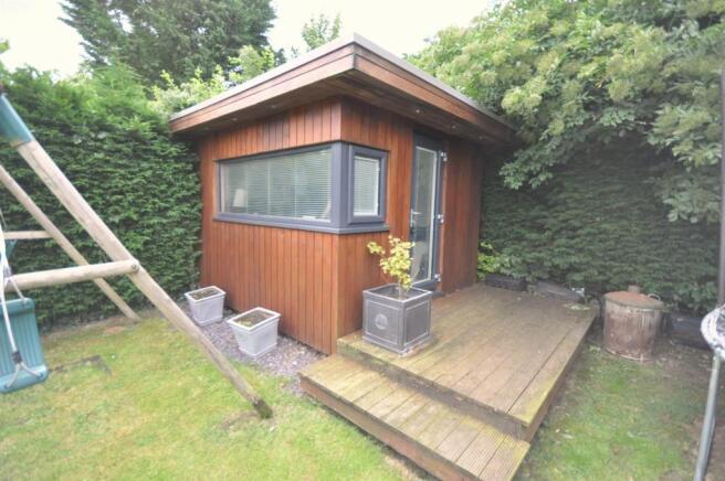 TIMBER CABIN