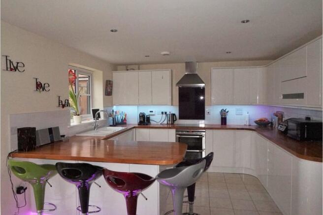 Kitchen / Breakfast