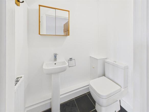 2 bed Terraced for sale Image 6