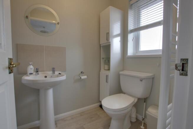 EN SUITE