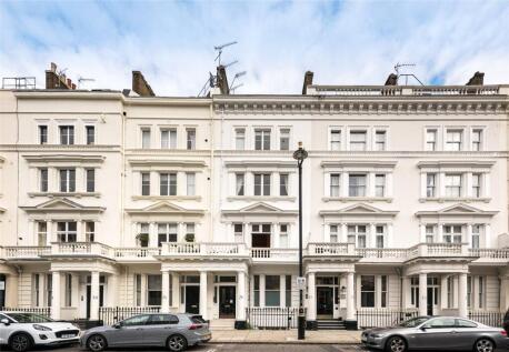 St Georges Drive, London, SW1V