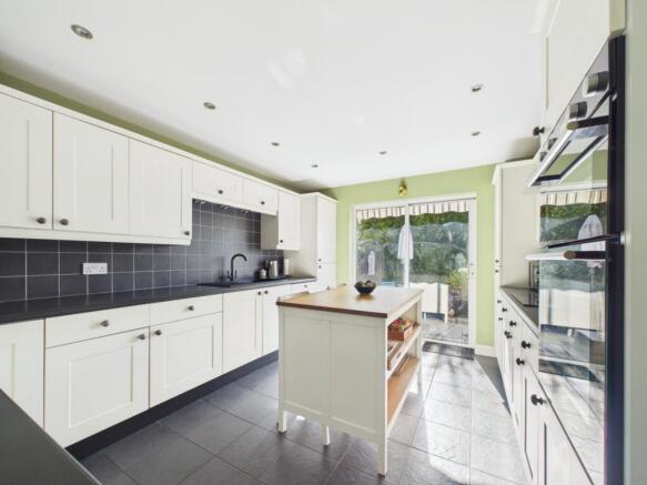 Elm Drive, Stafford photo 4