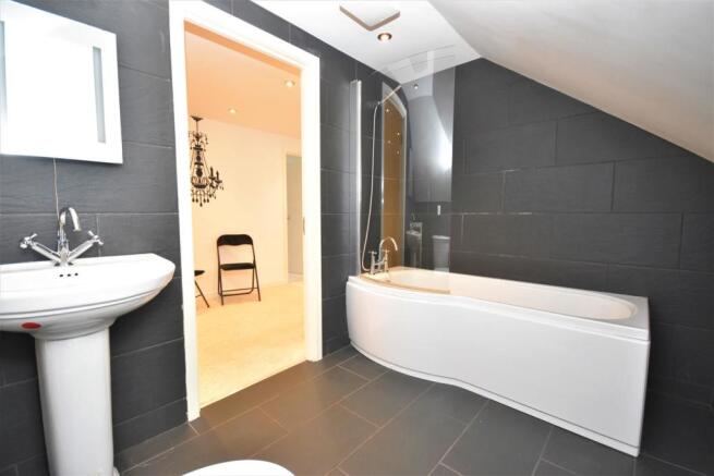 Bathroom.JPG