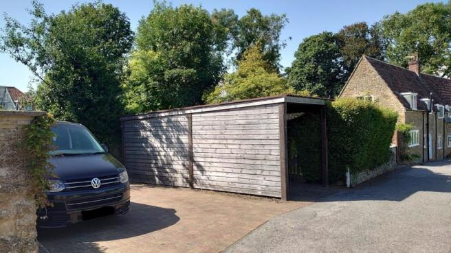 Carport.jpg
