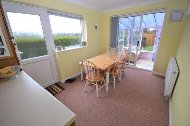 kitch dining area