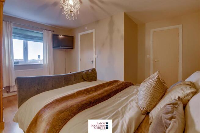 Bedroom 2-2.jpg
