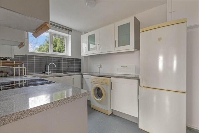 13 Greyfrairs Road, SE26 - 9.jpg