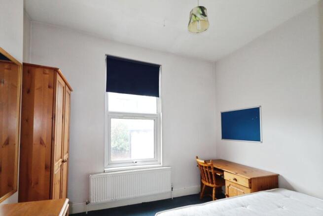 4 bed Terraced for sale Image 8