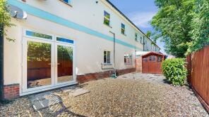 7, Quadrangle Mews, Belmont Lane, Stanmore HA7 2PW